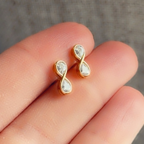 14K Gold Vermeil Infinity Stud Earrings - Picture 14 of 15